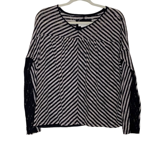 Anthropologie black striped blouse with lace back and sleeves.V neckline. Size S - Picture 4 of 9